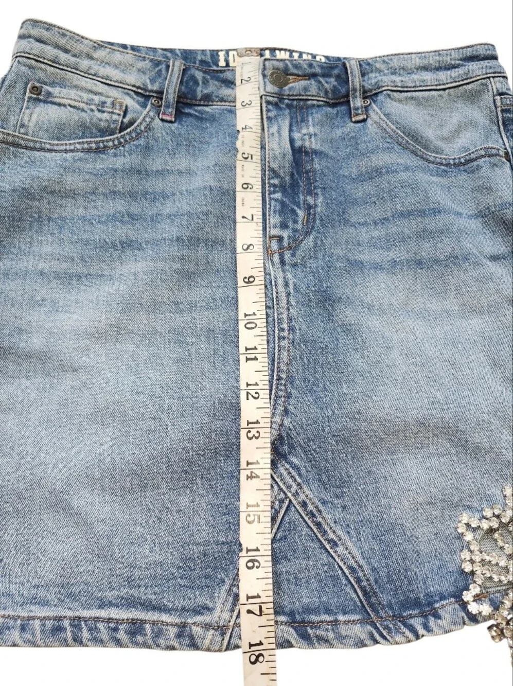 Idyllwind Miranda Lambert Rhinestone Denim Mini Skirt Light Wash Slit Size L